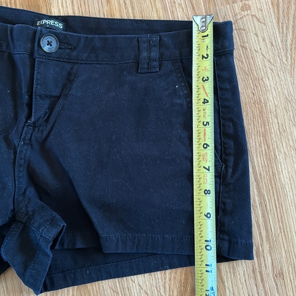 Express Black Women's Shorts - Picture 7 of 8